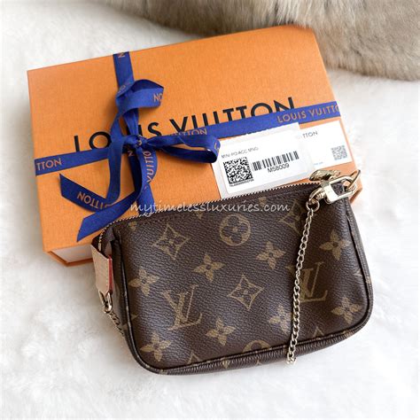 louis vuitton micro pochette review|louis vuitton monogram mini pochette.